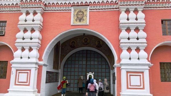 Древнейший московский монастырь был основан в 1282 г. св. блгв. кн. Даниилом Московским